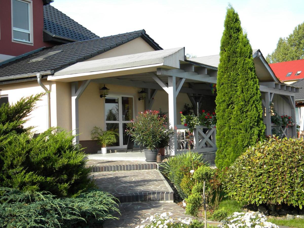 埃拉加斯特豪斯酒店 Dahlewitz 外观 照片